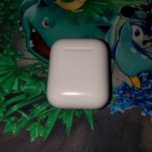 Apple Airpods Gen 1 (Used)